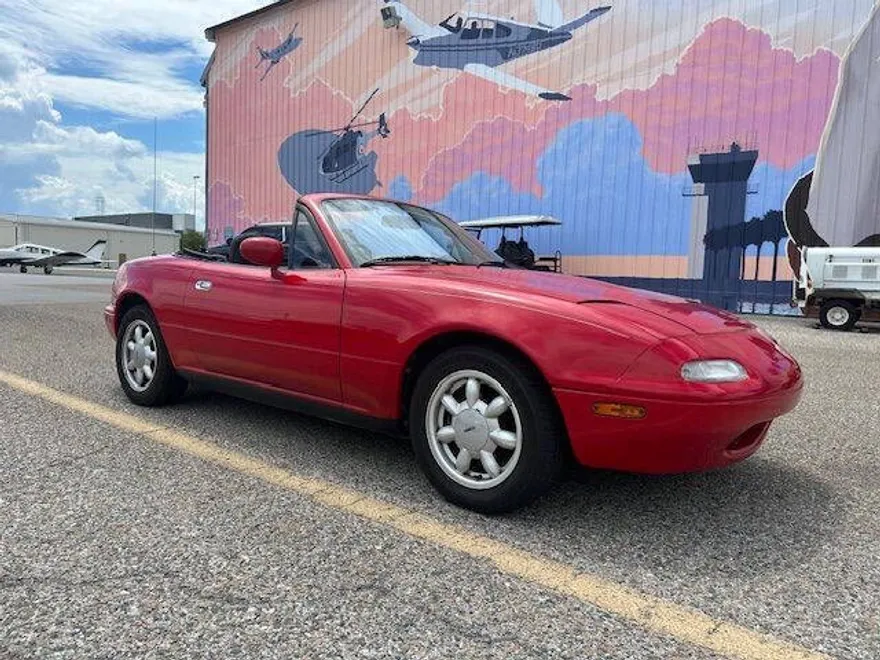 1990 Mazda MX-5 Miata Miata Base photo 1