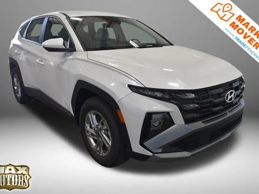 2025 Hyundai Tucson SE photo 1