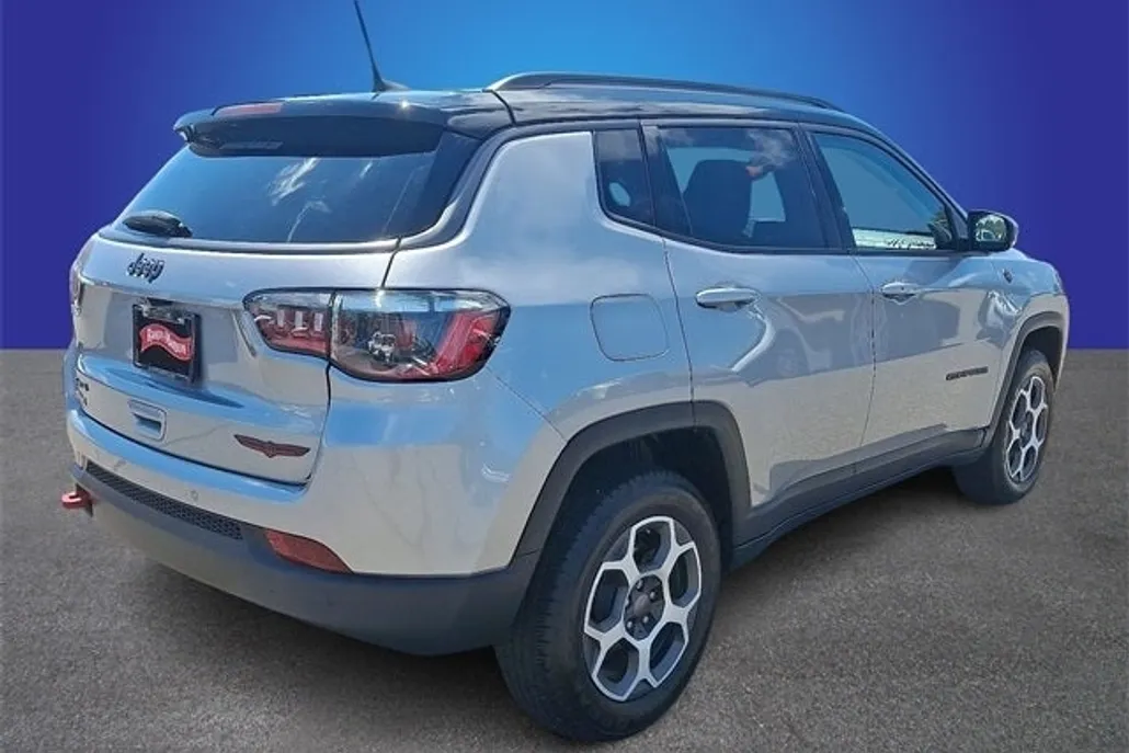 2022 Jeep Compass Trailhawk photo 1