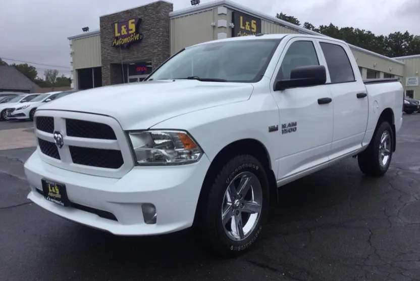 2017 Ram 1500 Express photo 1