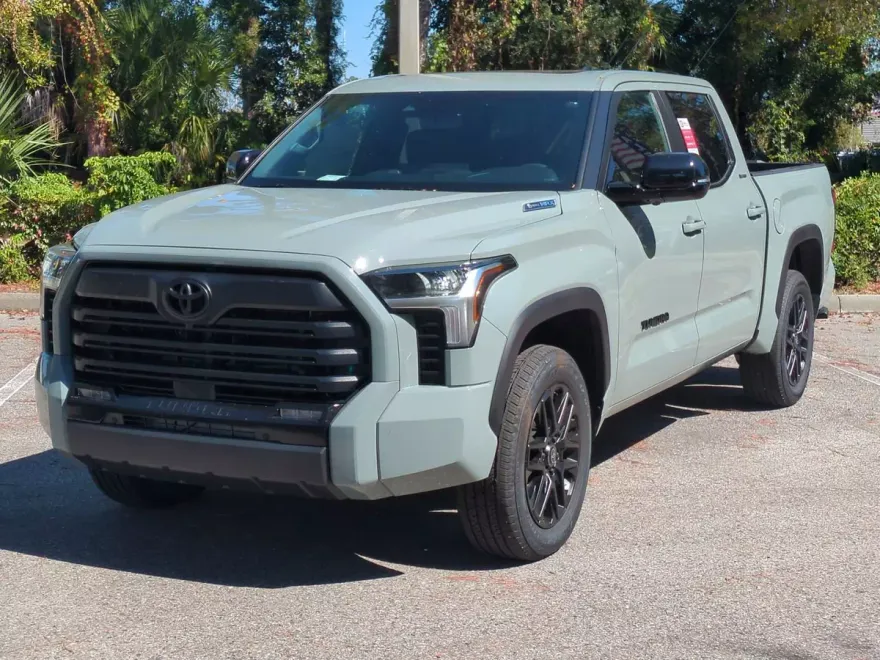 2026 Toyota Tundra Limited CrewMax photo 1