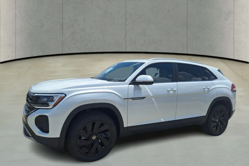 2026 Volkswagen Atlas Cross Sport SE Technology photo 1