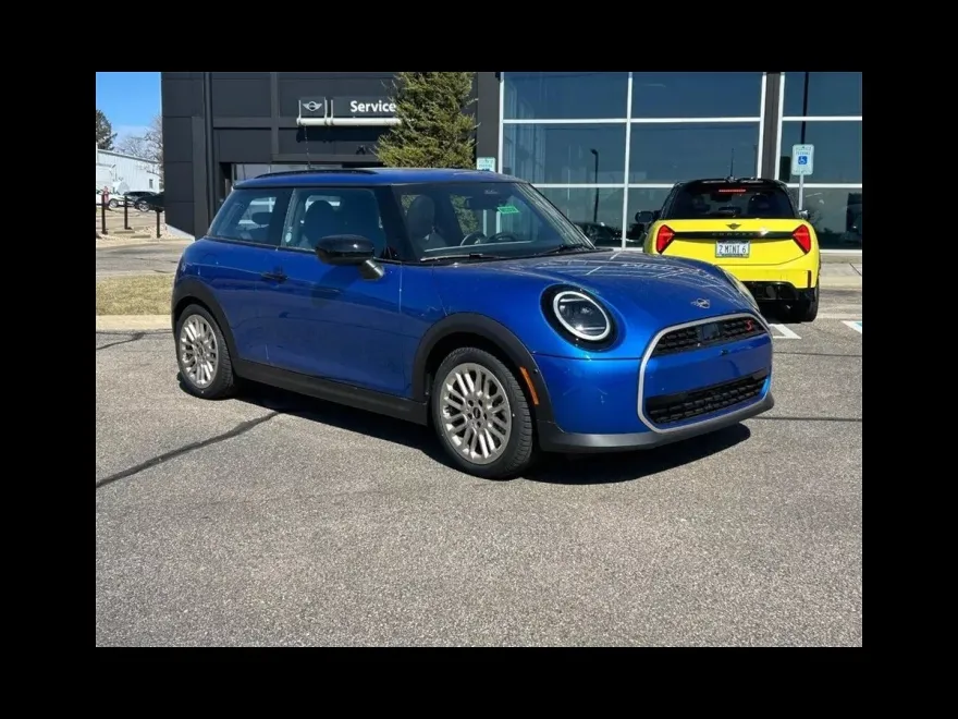 2025 Mini Cooper 2 Door Hardtop S Iconic photo 1