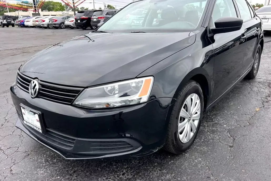 2011 Volkswagen Jetta S photo 1