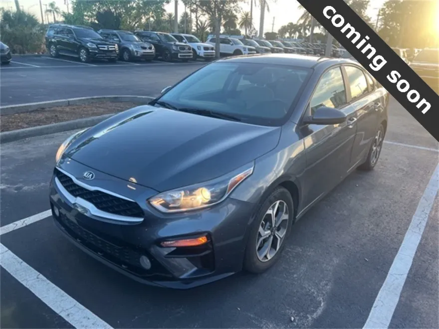 2021 Kia Forte LXS photo 1