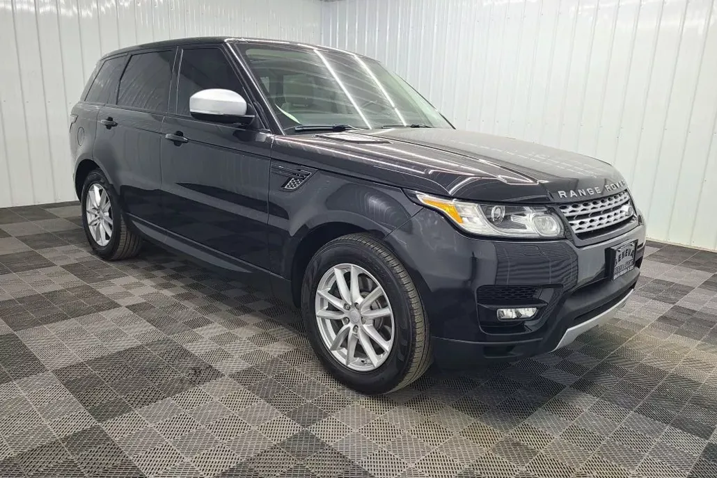 2015 Land Rover Range Rover Sport SE photo 1