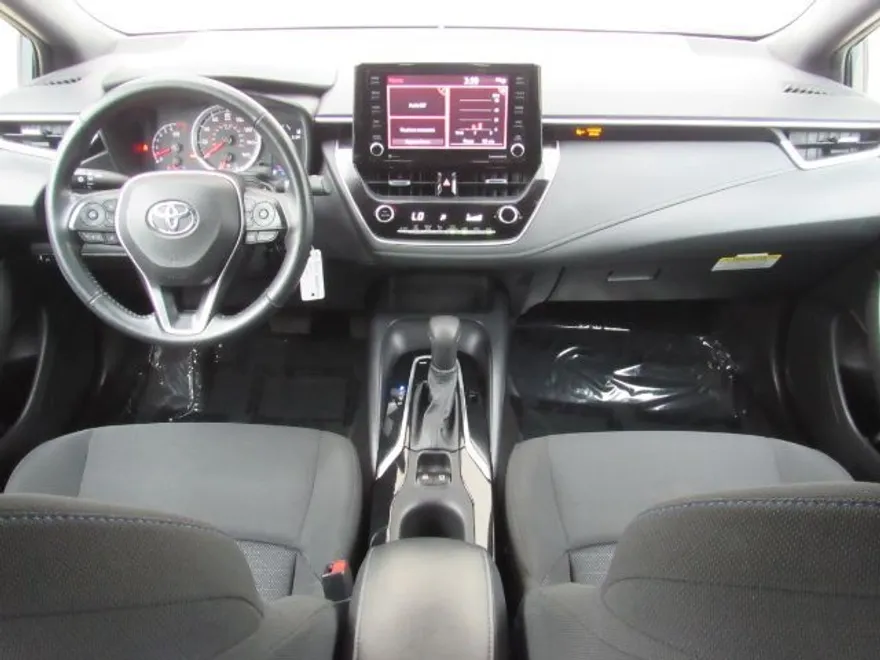 2022 Toyota Corolla SE photo 1
