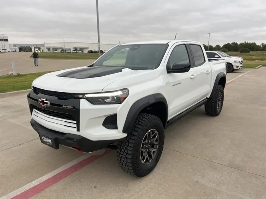 2023 Chevrolet Colorado ZR2 photo 1