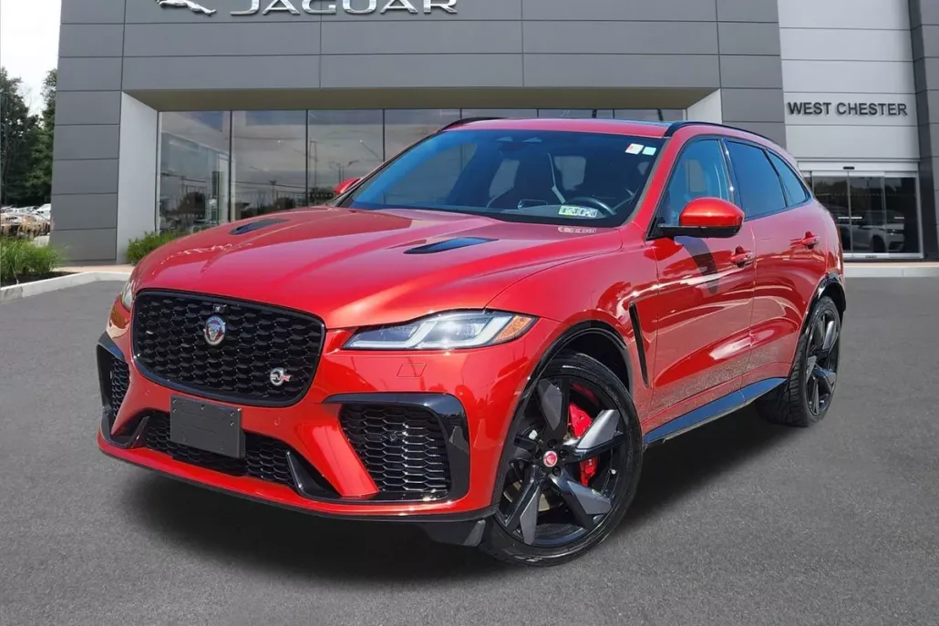 2022 Jaguar F-PACE SVR photo 1