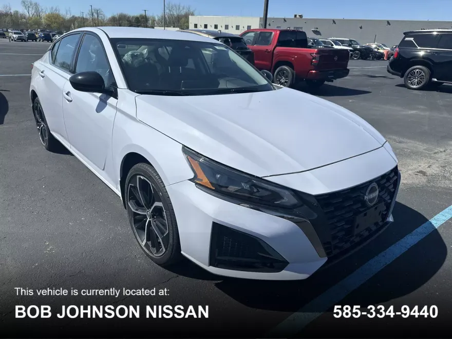 2025 Nissan Altima 2.5 SR photo 1