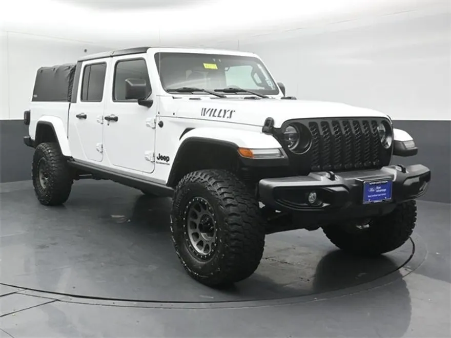 2022 Jeep Gladiator Willys photo 1
