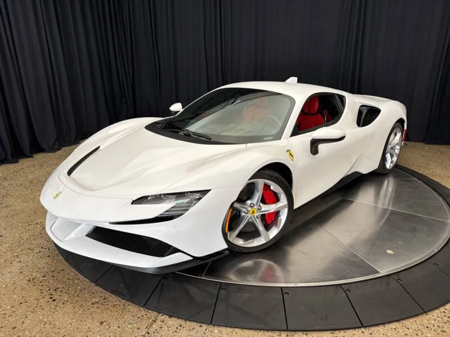 2023 Ferrari SF90 Stradale photo 1