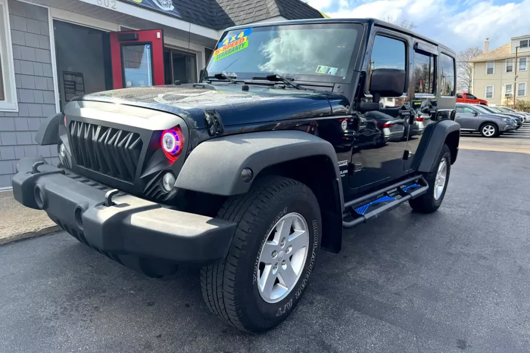 2014 Jeep Wrangler Unlimited Sport photo 1