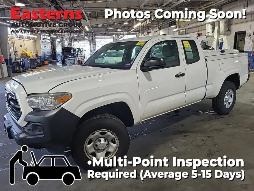 2018 Toyota Tacoma SR photo 1