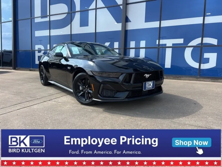 2025 Ford Mustang GT photo 1