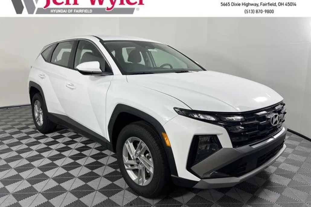 2025 Hyundai Tucson SE photo 1