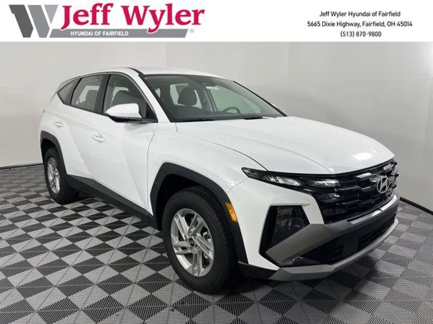 2025 Hyundai Tucson SE photo 1