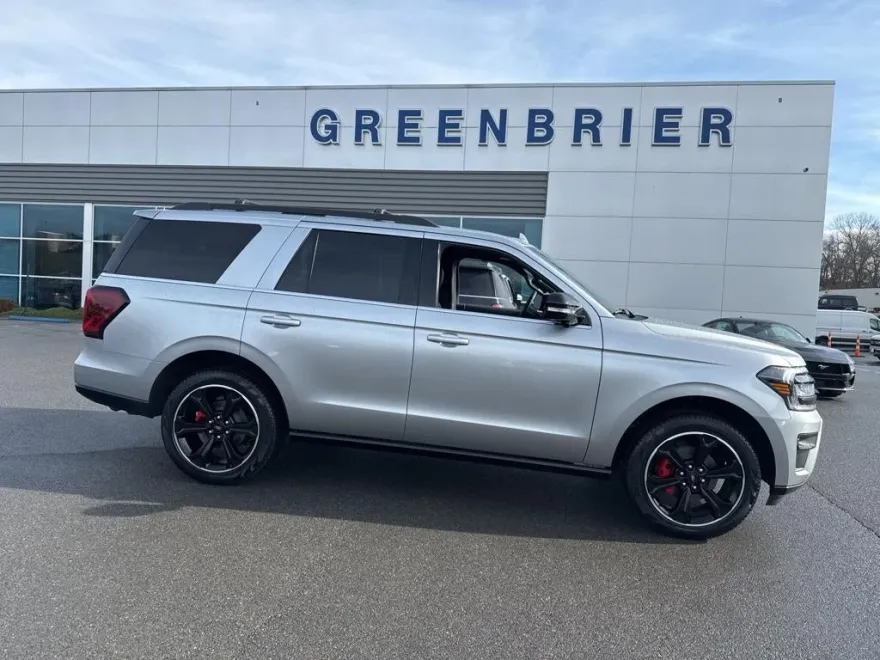 2024 Ford Expedition Limited photo 1
