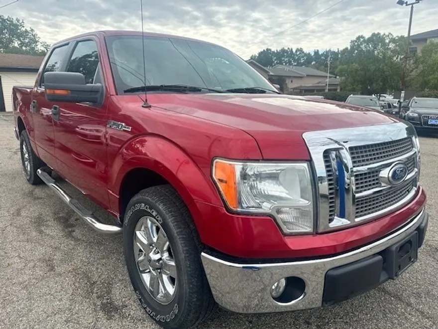 2010 Ford F-150 XLT photo 1