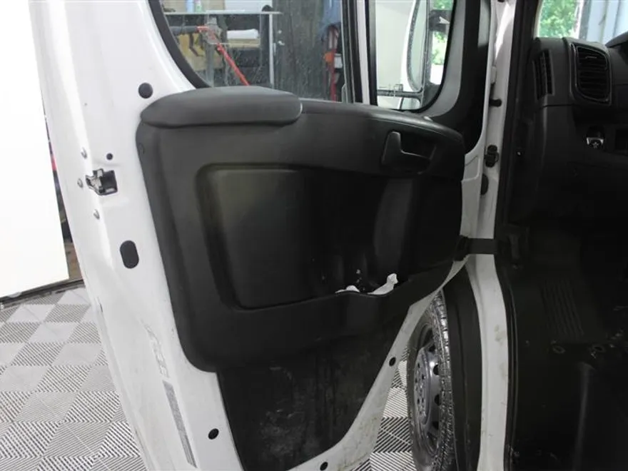 2023 Ram ProMaster 2500 photo 9