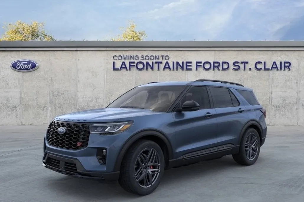 2025 Ford Explorer ST photo 1