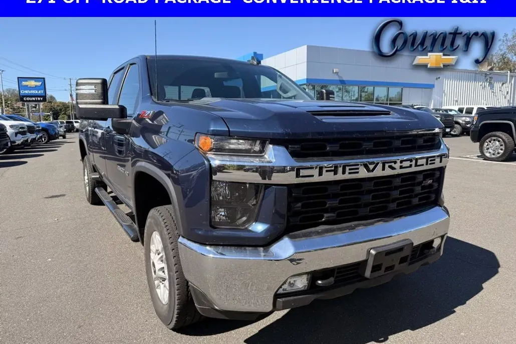 2022 Chevrolet Silverado 2500HD LT photo 1