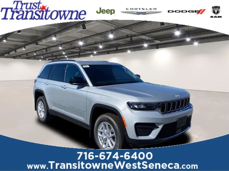 2025 Jeep Grand Cherokee Laredo Altitude photo 1