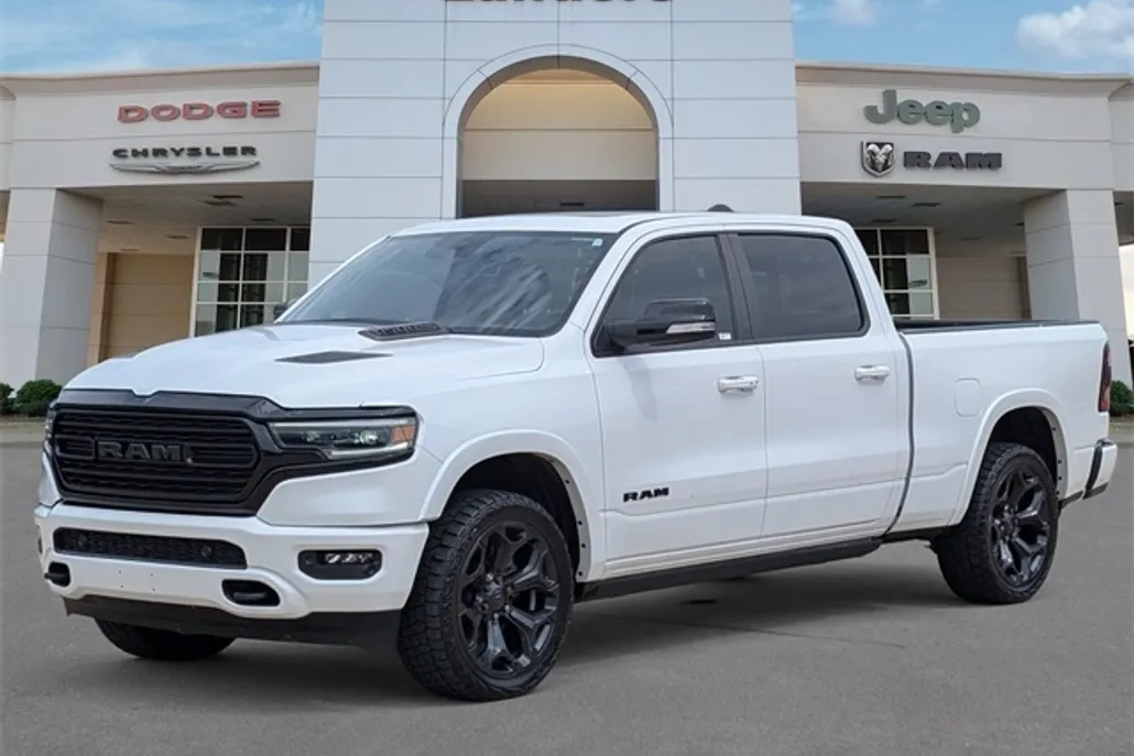 2022 Ram 1500 Limited photo 1