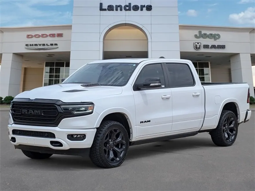 2022 Ram 1500 Limited photo 1