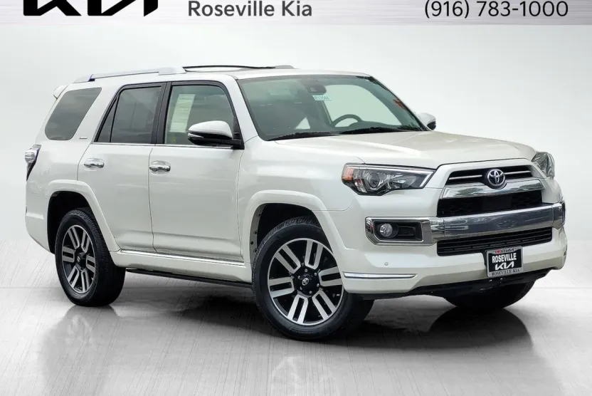 2020 Toyota 4Runner Limited photo 1