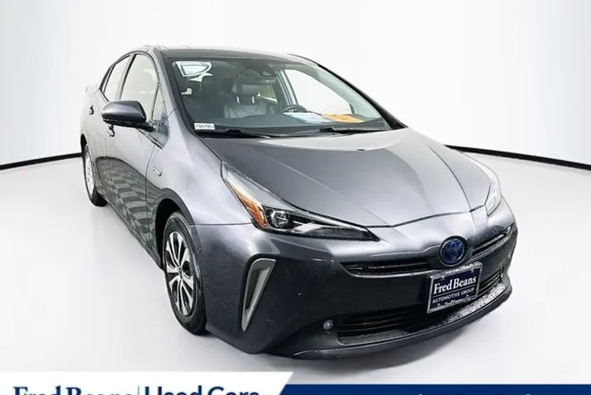2022 Toyota Prius XLE AWD-e photo 1