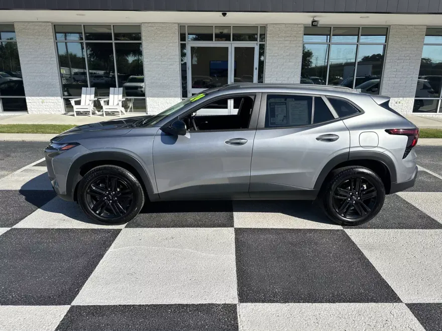 2024 Chevrolet Trax ACTIV photo 1