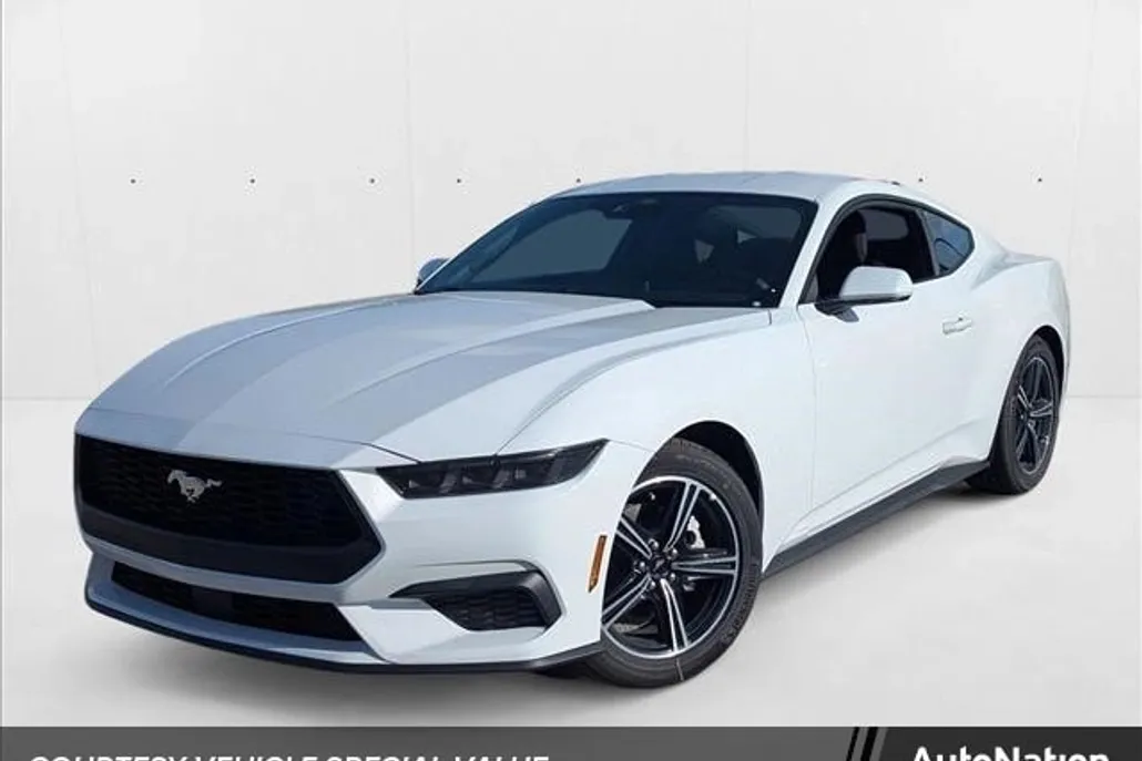 2025 Ford Mustang EcoBoost photo 1