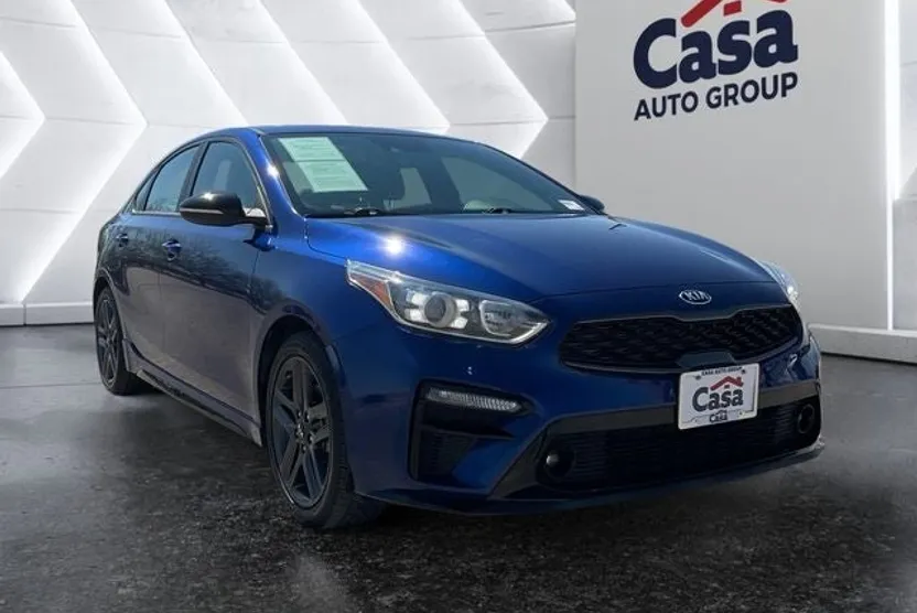 2020 Kia Forte GT-Line photo 1