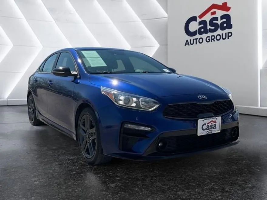 2020 Kia Forte GT-Line photo 1