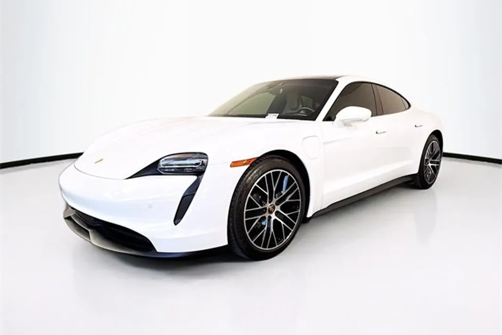 2023 Porsche Taycan photo 1