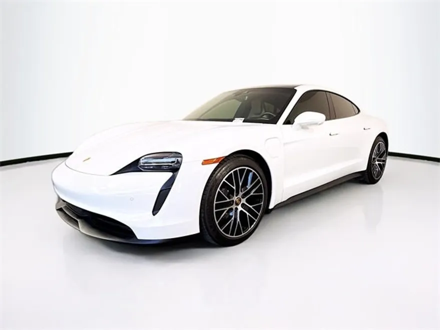 2023 Porsche Taycan photo 1