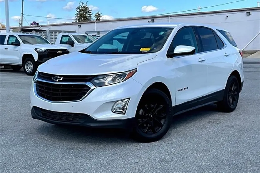 2020 Chevrolet Equinox LT photo 1
