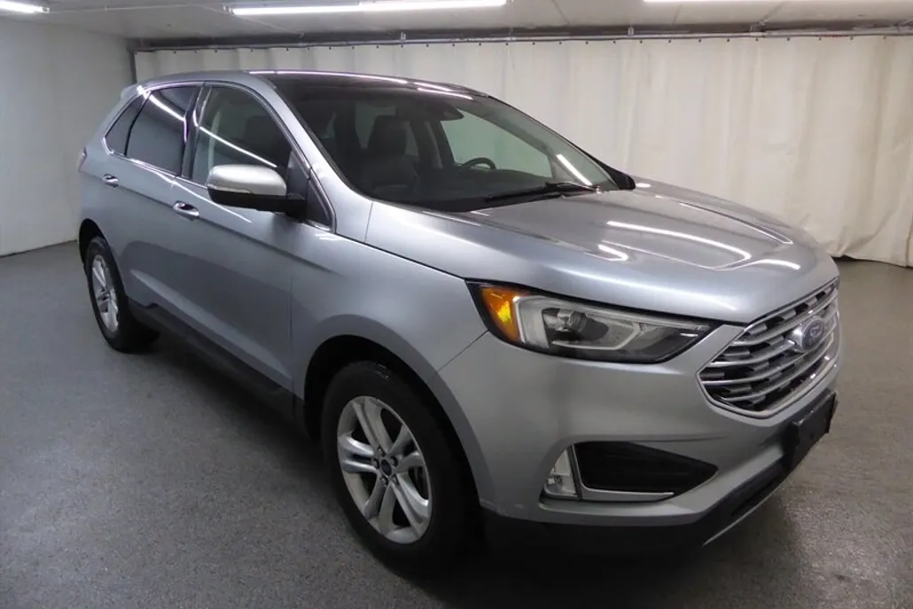 2020 Ford Edge SEL photo 1