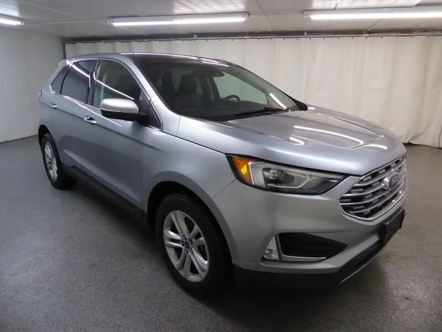 2020 Ford Edge SEL photo 1