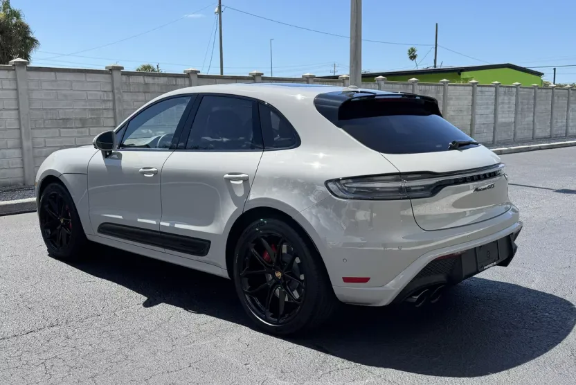 2025 Porsche Macan GTS photo 1