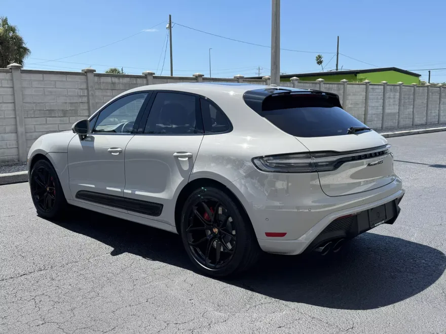 2025 Porsche Macan GTS photo 1