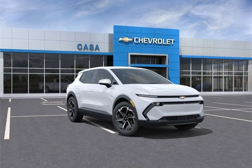 2026 Chevrolet Equinox EV 1LT photo 1