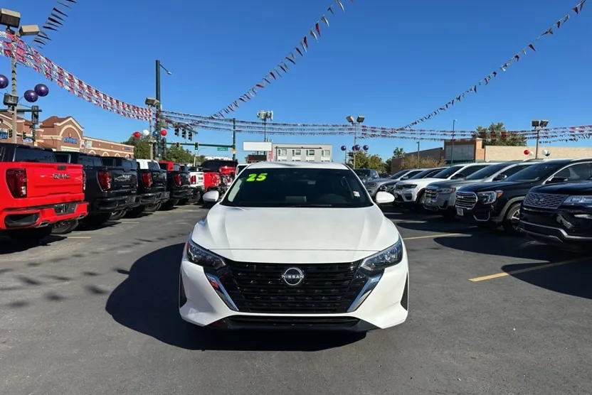 2025 Nissan Sentra SV photo 1
