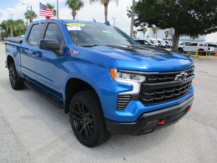 2023 Chevrolet Silverado LT Trail Boss photo 1
