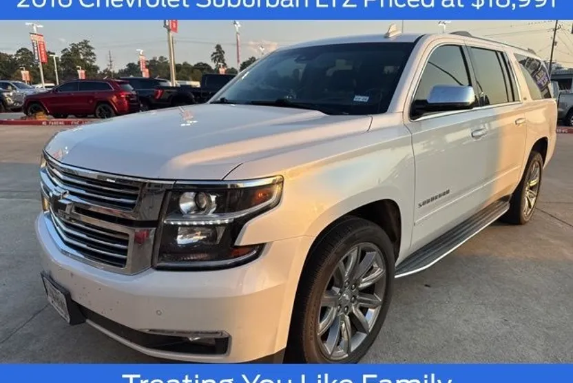 2016 Chevrolet Suburban LTZ photo 1