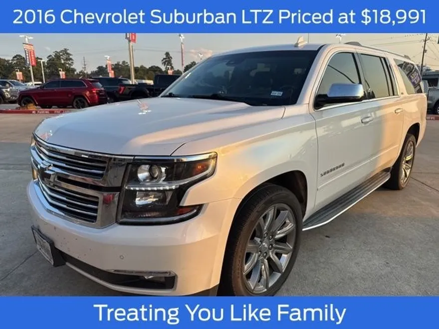 2016 Chevrolet Suburban LTZ photo 1