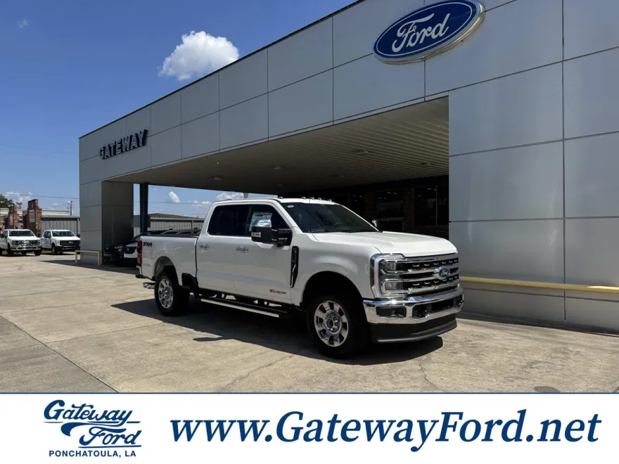2026 Ford F-350 Lariat photo 1