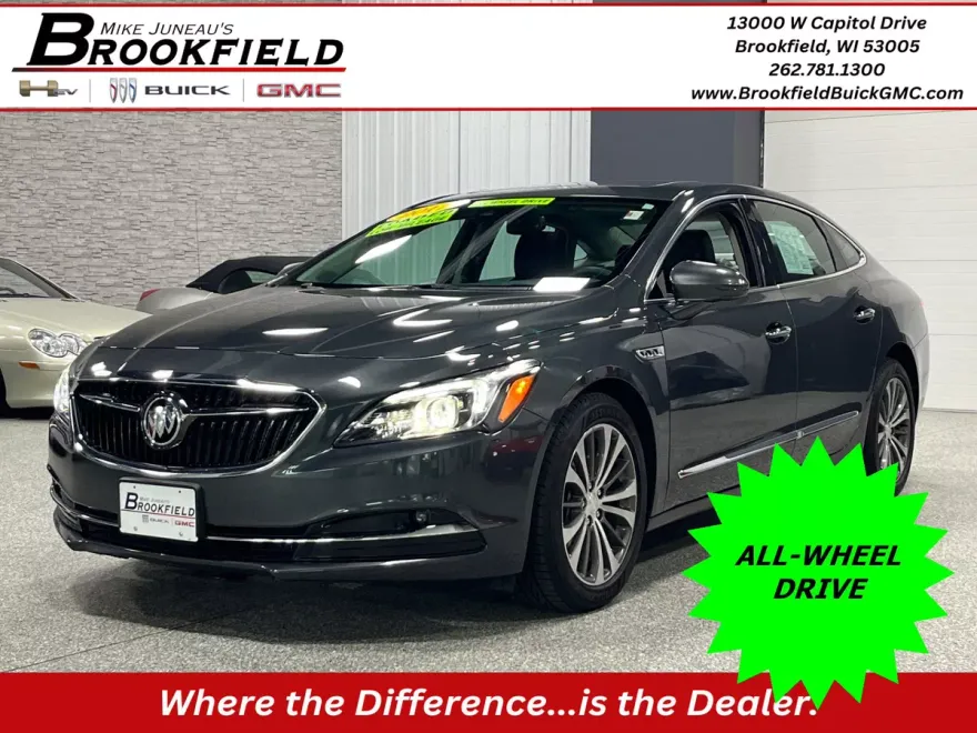 2017 Buick LaCrosse Premium photo 1
