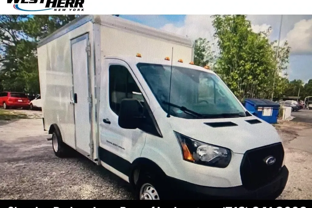 2022 Ford Transit XL Cutaway Van photo 1